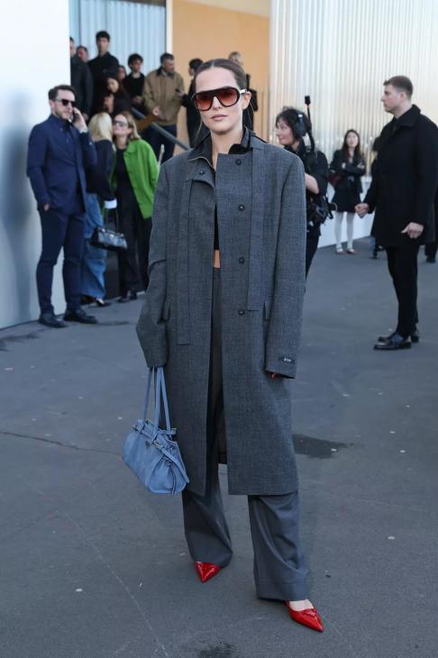 
                Кэри Маллиган, Ольга Карпуть, Зои Дойч и другие гости показа Prada            